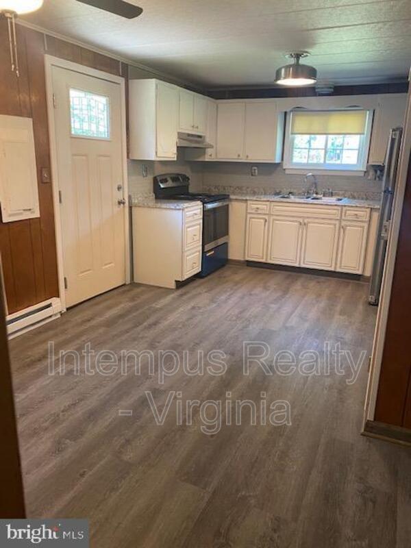 Building Photo - 5317 Apple Blossom Ln
