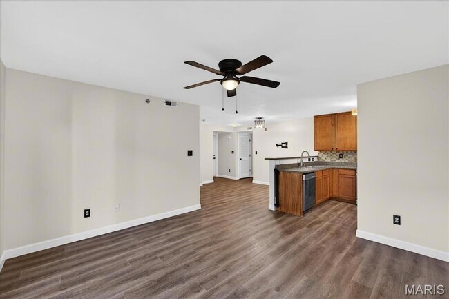 Building Photo - 4103 Spring River Dr