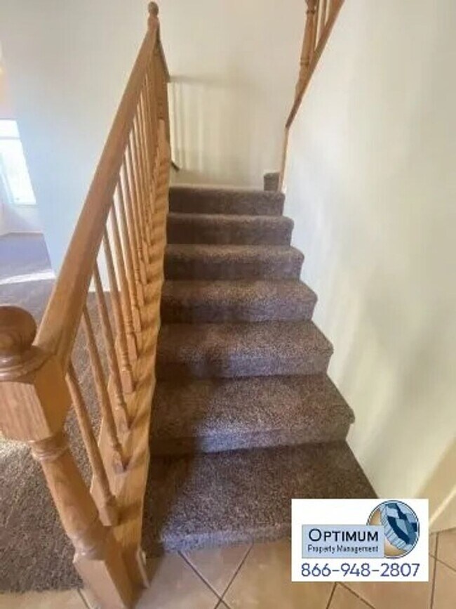 Building Photo - Spacious 4-Bedroom Home with 3-Car Garage ...