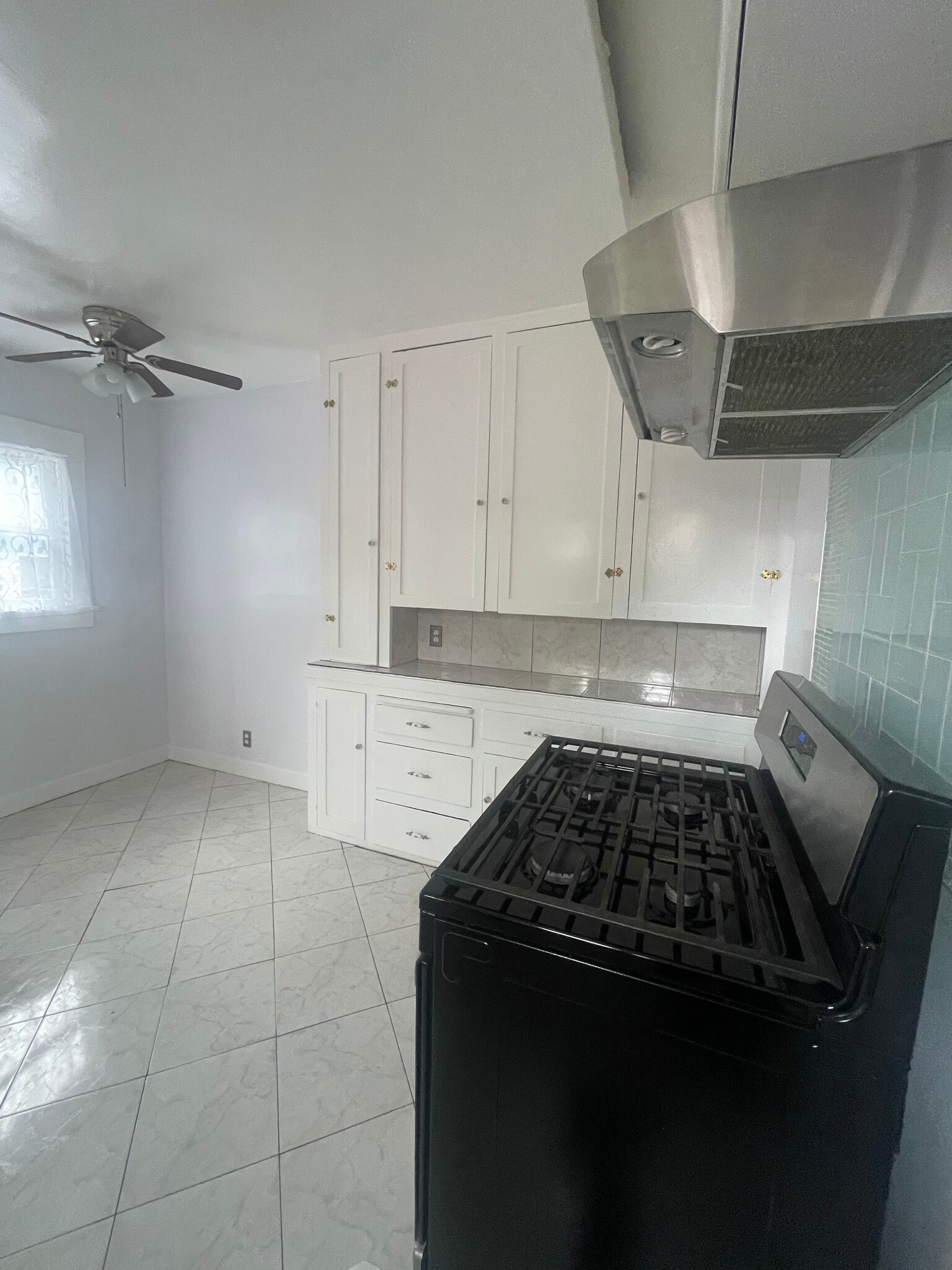 Building Photo - 3554 Arroyo Seco Ave