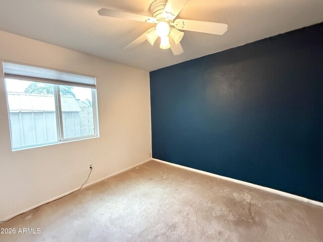 Building Photo - 1902 E Sandra Terrace