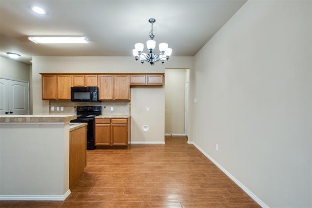 Building Photo - 2515 Sedona St