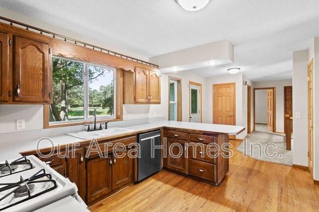 Building Photo - 16037 Oneida St NW
