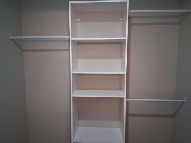 Building Photo - 3180 Tackett Rd