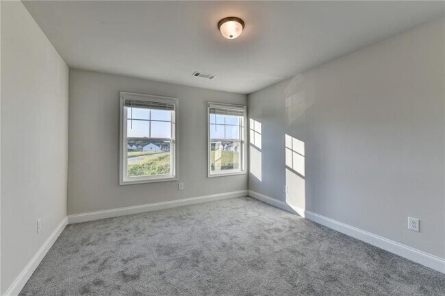 Building Photo - 3855 Brookburn Pk