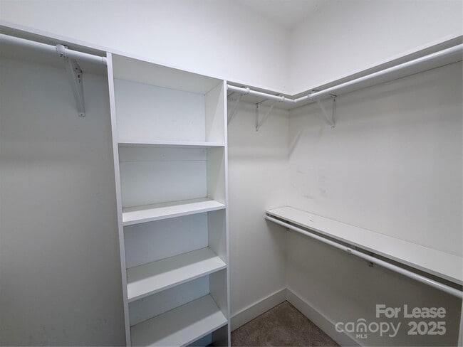 Building Photo - 2009 Hamorton Pl