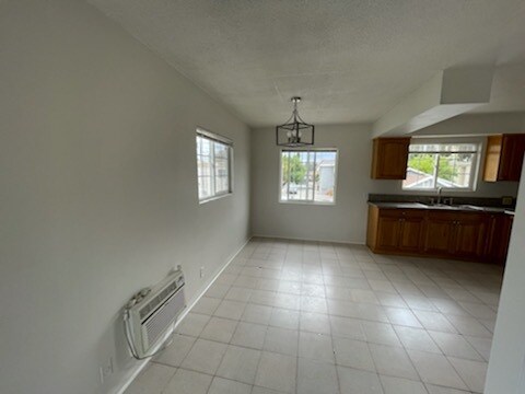 Building Photo - 6923 Ben Ave