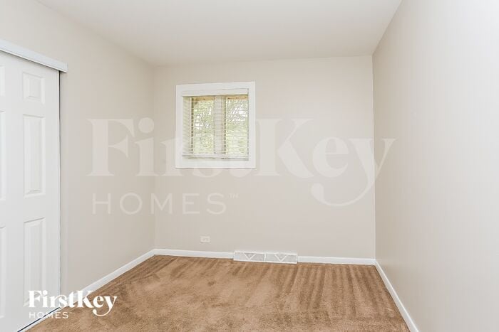 Building Photo - 209 E Myrick Ave