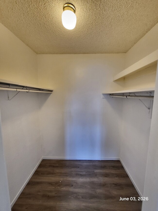 Building Photo - 4456 Buena Vista Dr