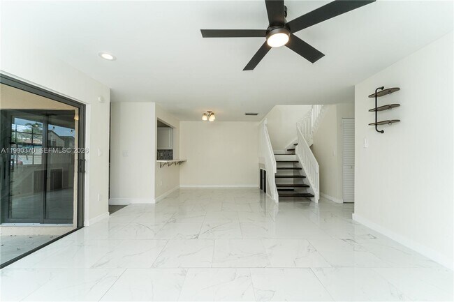 Building Photo - 11229 SW 132nd Ct W