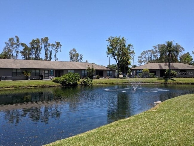 Building Photo - 5323 11th St Cir E