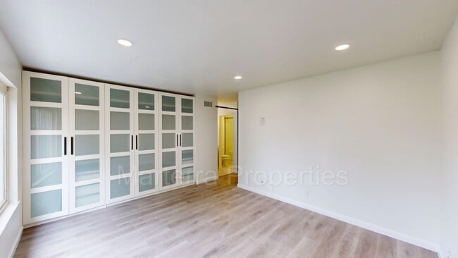 Building Photo - Amazing 3 Bedroom Home in Mission Viejo!
