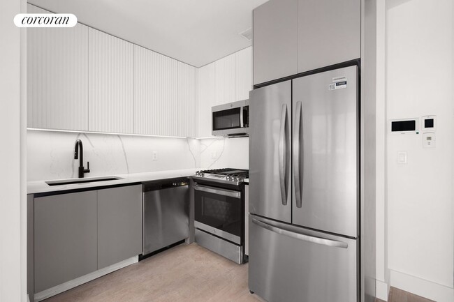 Building Photo - 18-11 21st Dr