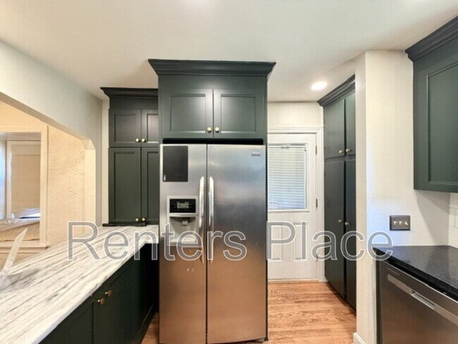 Building Photo - 1531 S Gary Pl