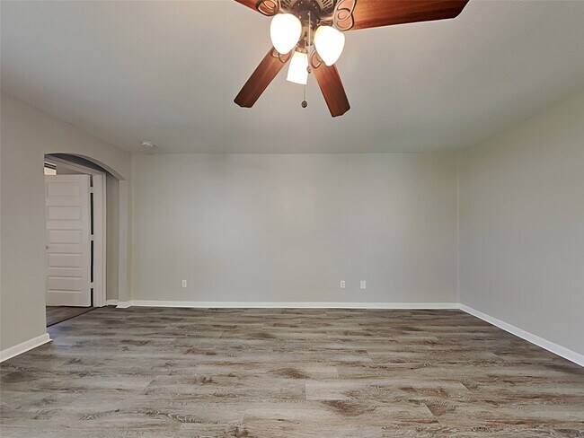 Building Photo - 18019 Kinsale Valley Ln