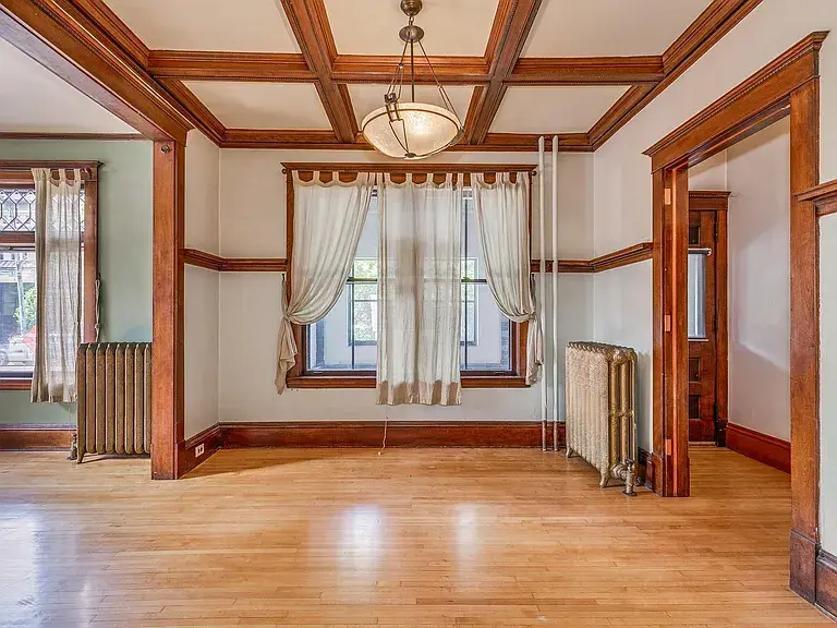 Dining Room - 2829 Pleasant Ave