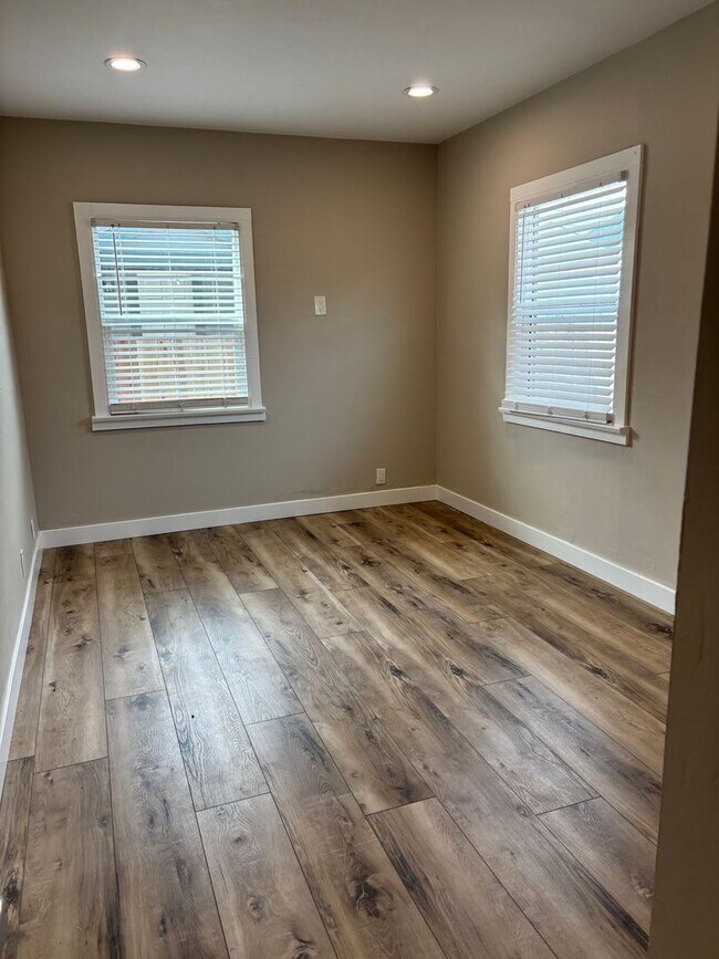 Building Photo - 2019 Andreo Ave