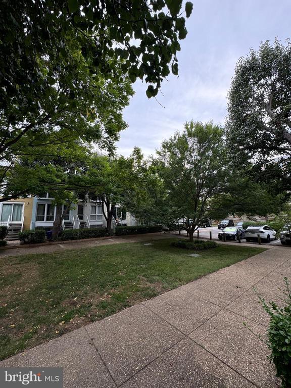 Building Photo - 241 G St SW