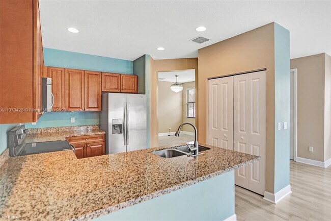 Building Photo - 4 br, 2.5 bath House - 4616 NW 59th St