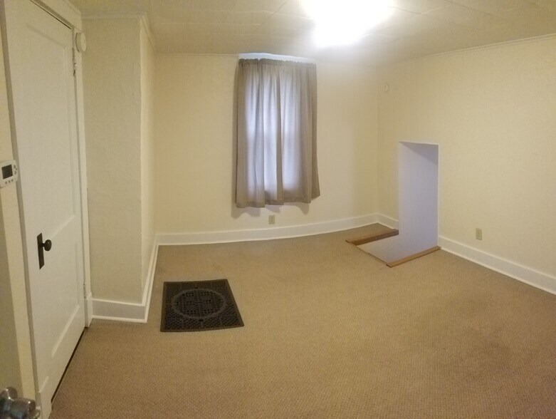 Building Photo - 49 3rd St