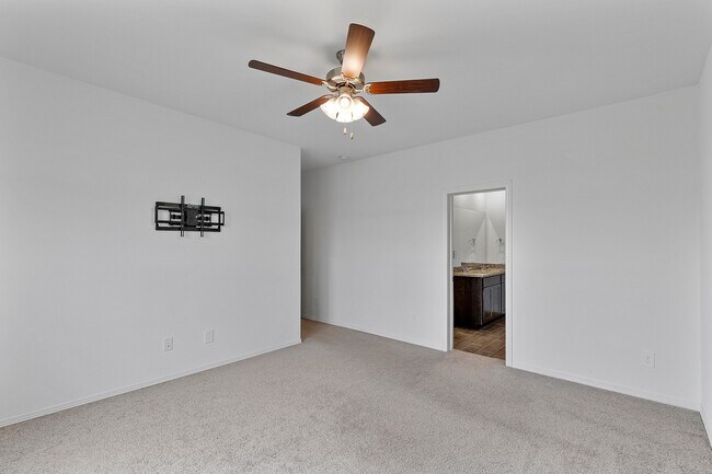 Building Photo - 9658 Caney Trails Rd