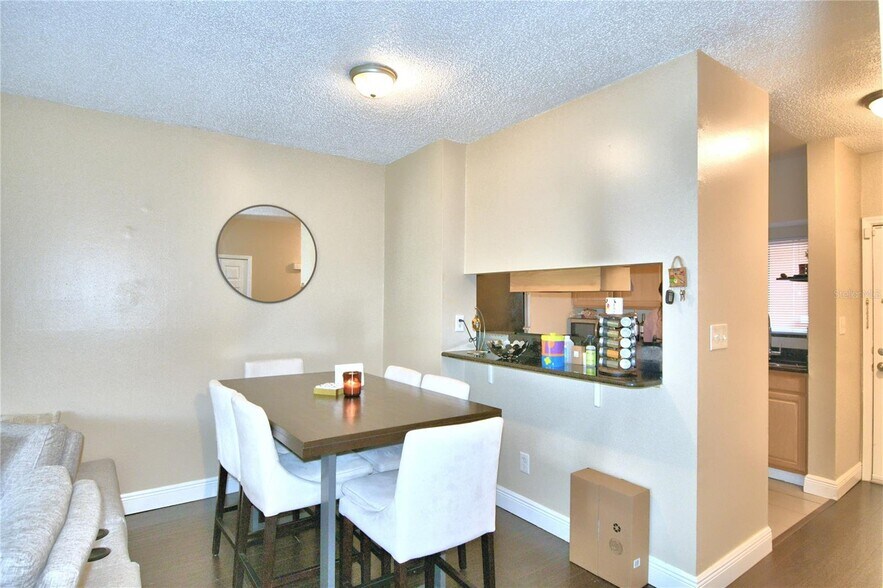 Building Photo - 4711 Capri Plz