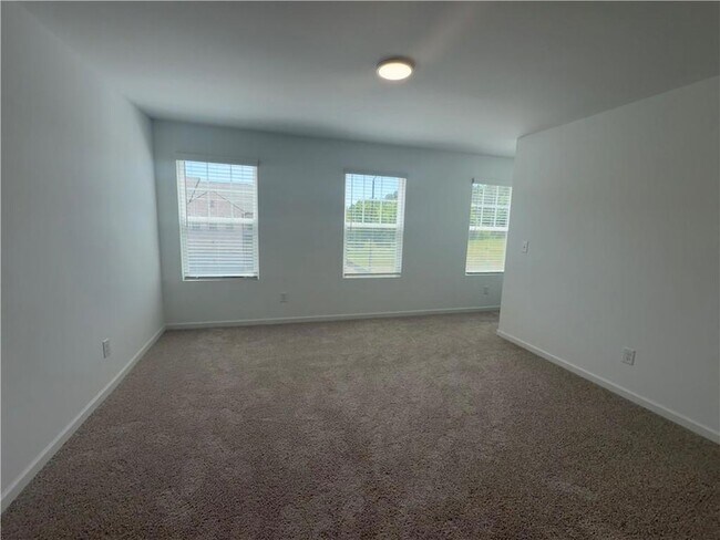 Building Photo - 214 Kinship Dr