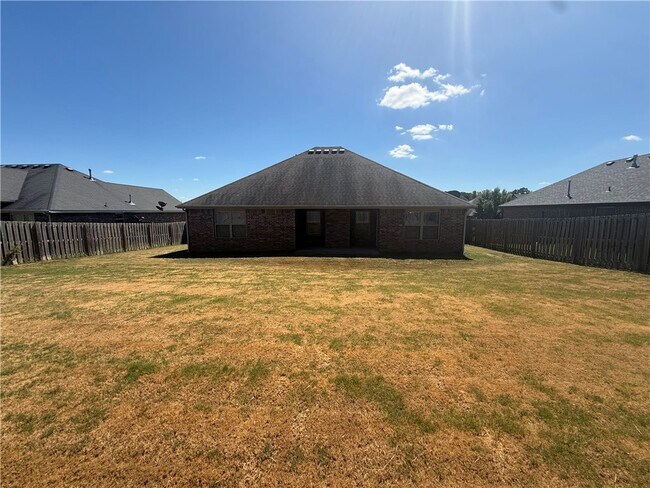 Building Photo - 1520 Amber Way