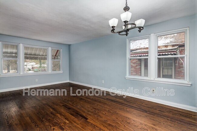 Building Photo - 7725 Kenridge Ln