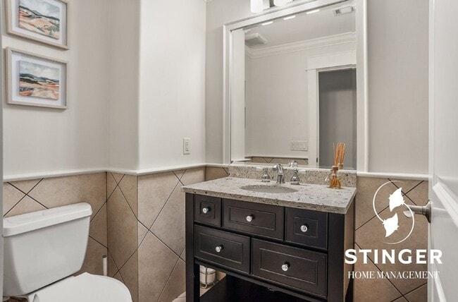 Building Photo - 150 Brickyard Point Rd S