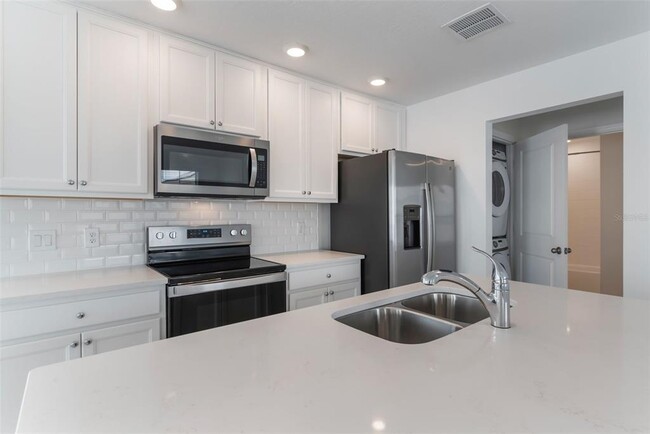 Building Photo - 6444 Rover Wy