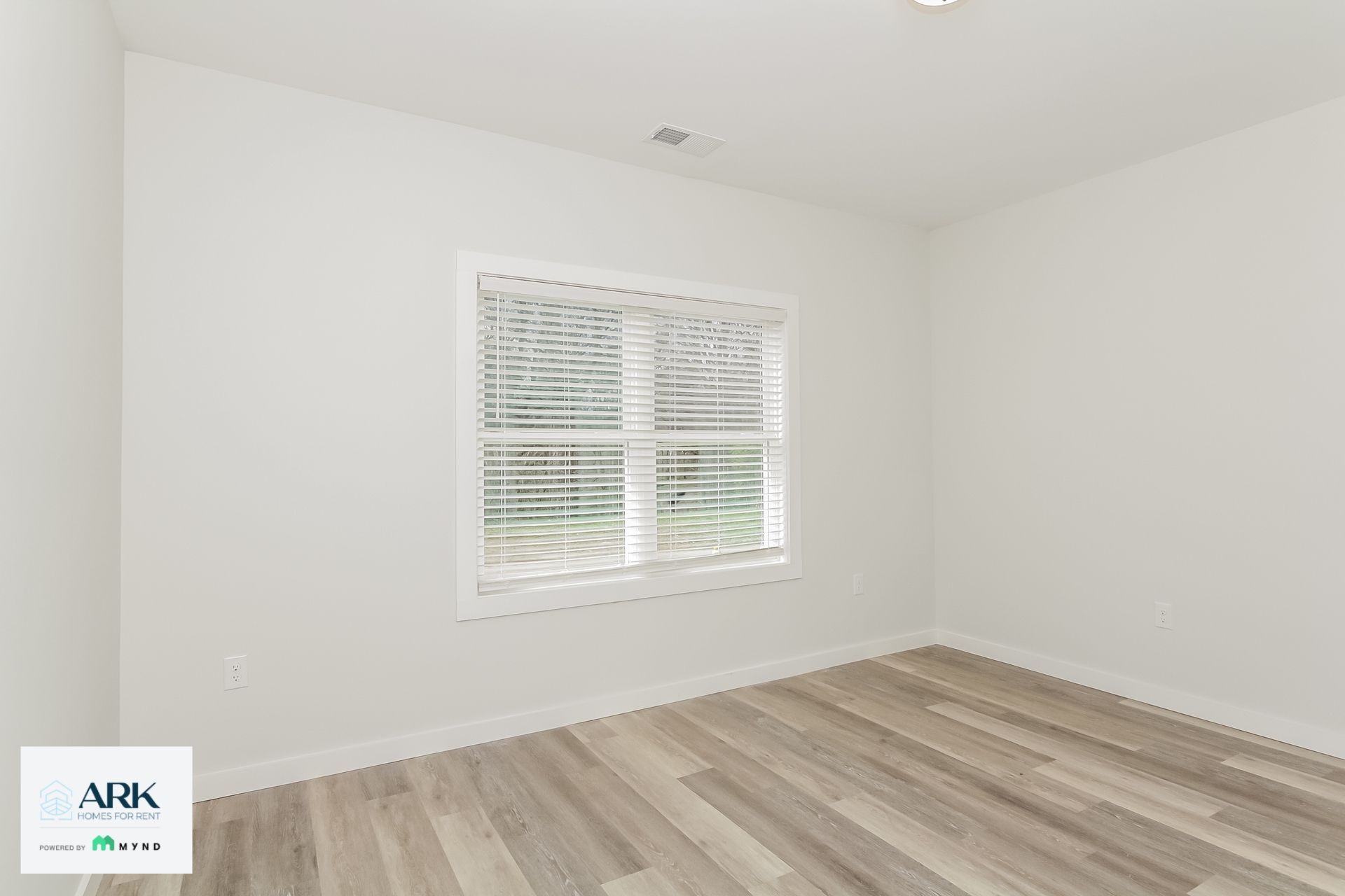 Building Photo - 219 Claudette Dr