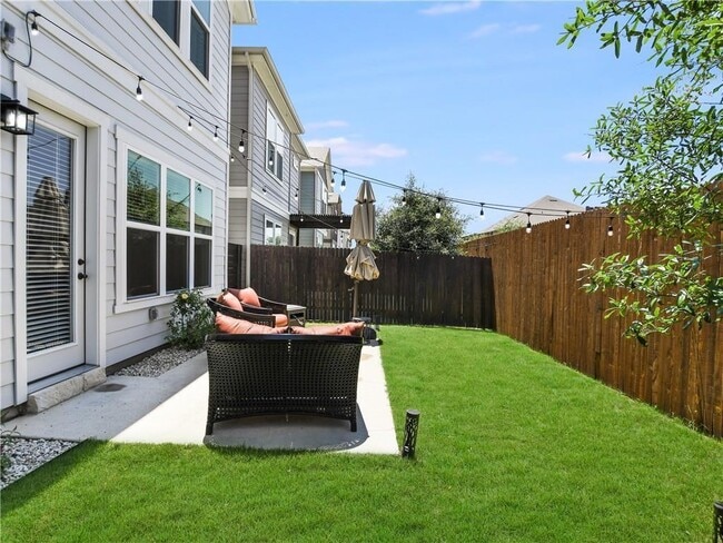 Building Photo - 13606 Cibolo Trace
