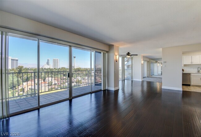 Building Photo - 3111 Bel Air Dr