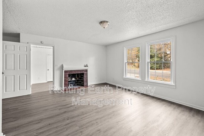 Building Photo - 741 9th Ave W