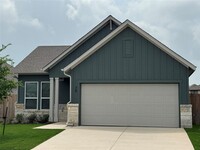 Building Photo - 75 Hereford Lp
