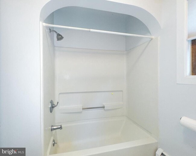 Building Photo - 3205 Cambridge Cir