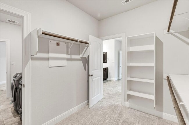 Building Photo - 5300 Cipriano Dr