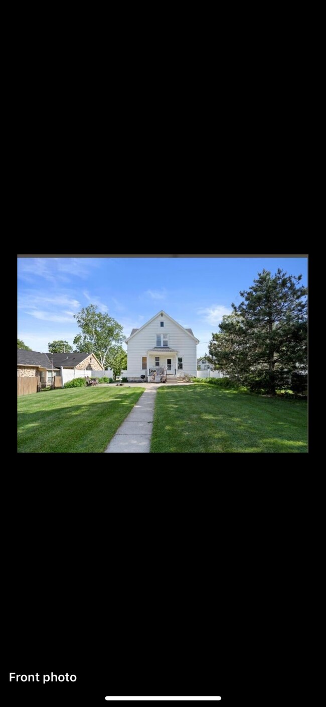 Building Photo - N88W16024 Park Blvd