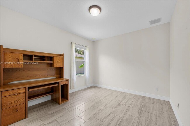 Building Photo - 1273 Scarlet Oak Cir