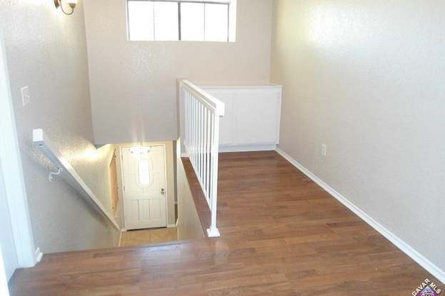 Building Photo - 43007 Pearlwood Dr