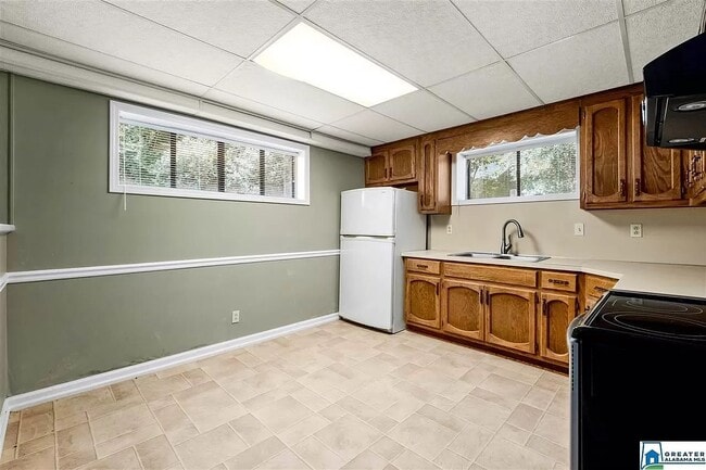 Building Photo - 1229 Edinborough Ln