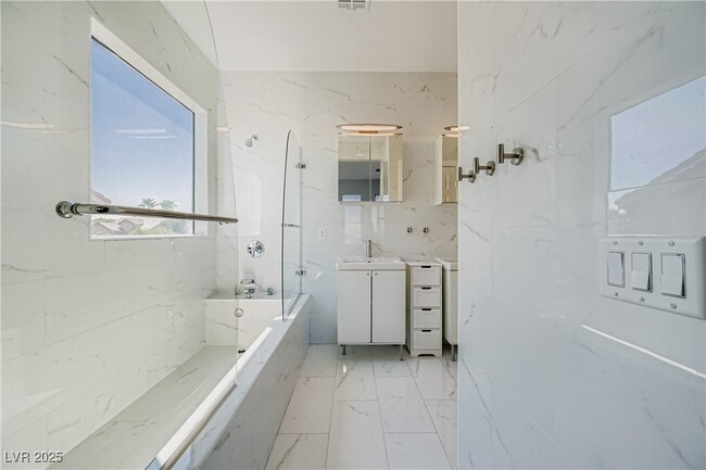 Building Photo - 6048 Attavilla Dr