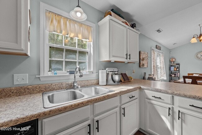 Building Photo - 1006 Hollyfield Ct
