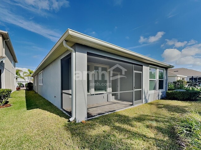 Building Photo - 6117 Voyagers Pl