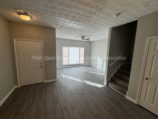 Building Photo - 1755 Carrington Dr