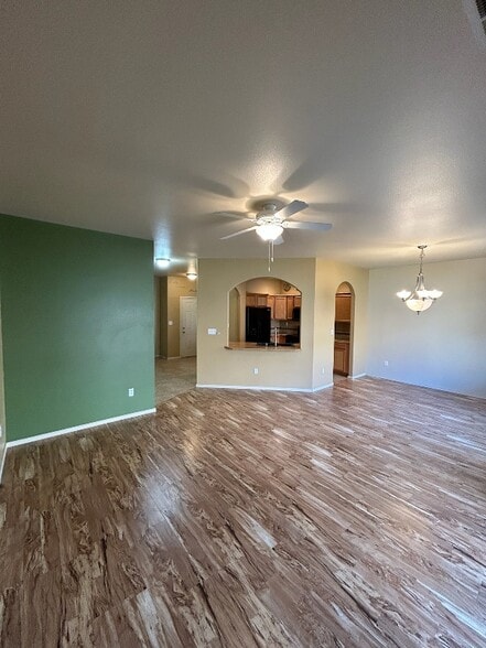 Building Photo - 9805 Mia Ln