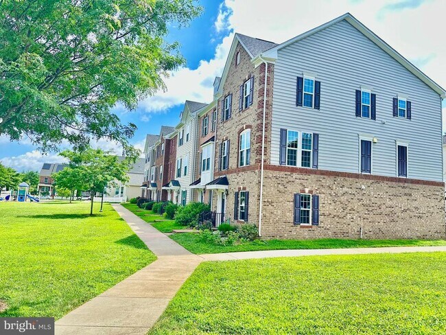 Building Photo - 22335 Honey Hill Ln