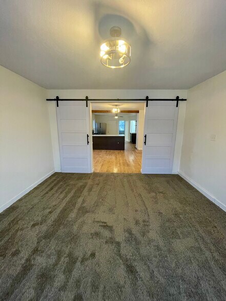 Building Photo - 439-441 E Dover St