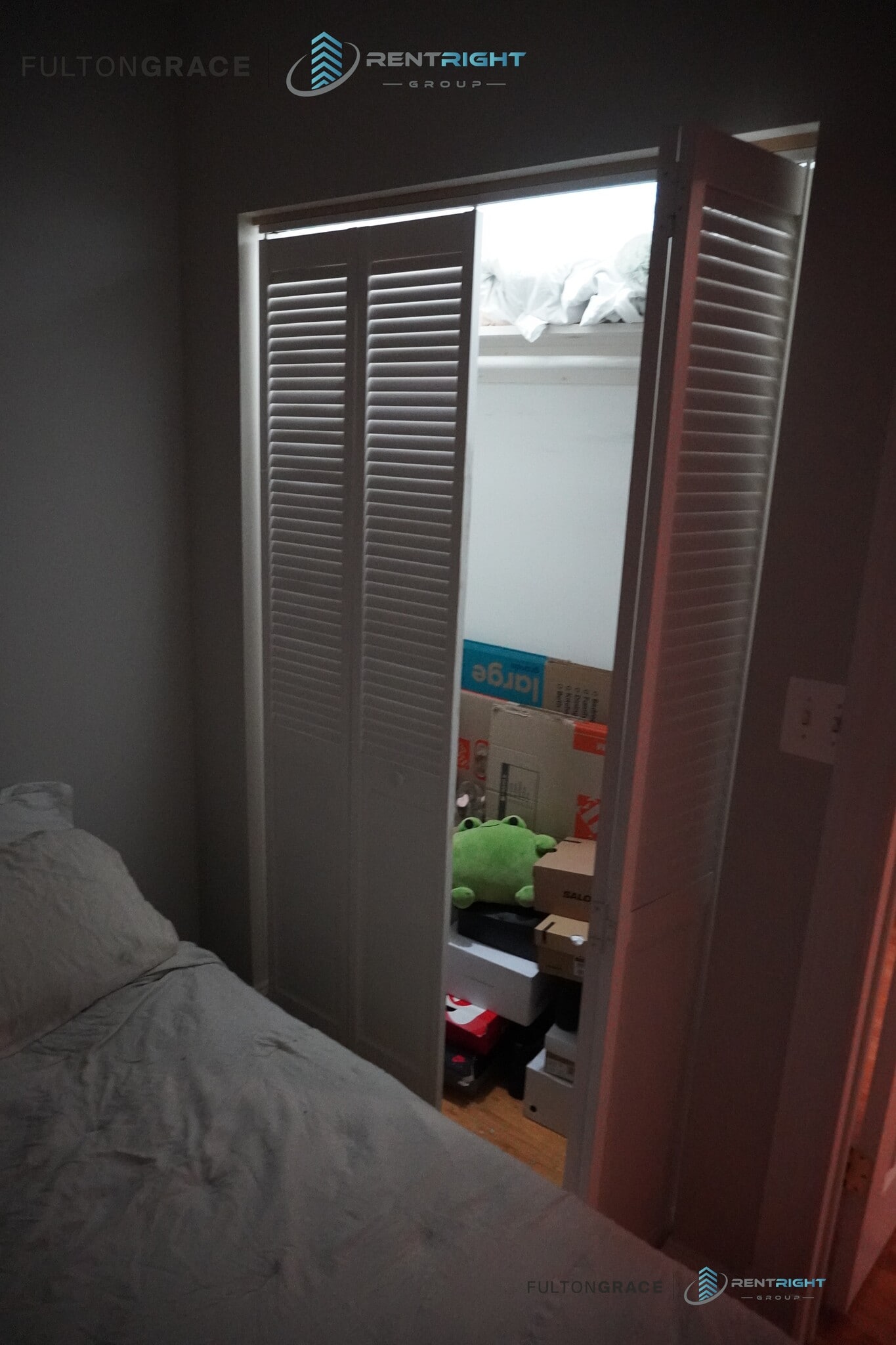 Building Photo - 1846 W 18th St